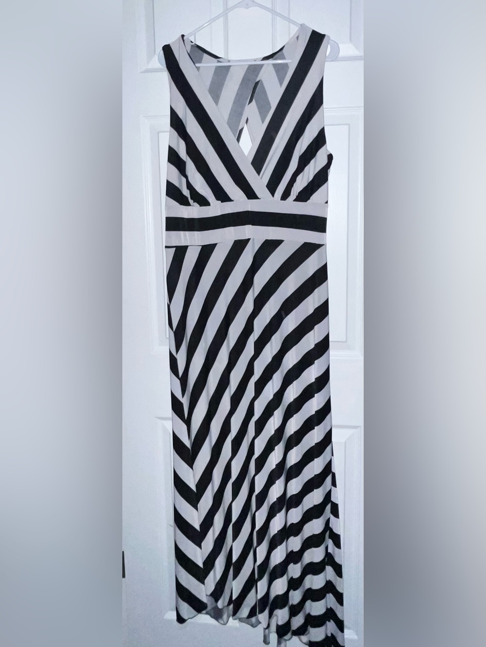 Black White Striped Maxi Dress | Sleeveless | Open Back | Stretch | Size XL